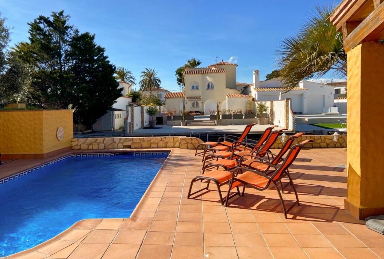 Ampuriahome Villa Hosting 15, Pool & Mooring إمبوريابرافا المظهر الخارجي الصورة